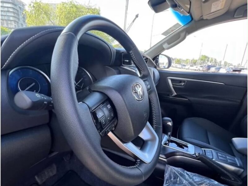 Toyota sw4 srx 2.8tdi 204cv blanca 0km